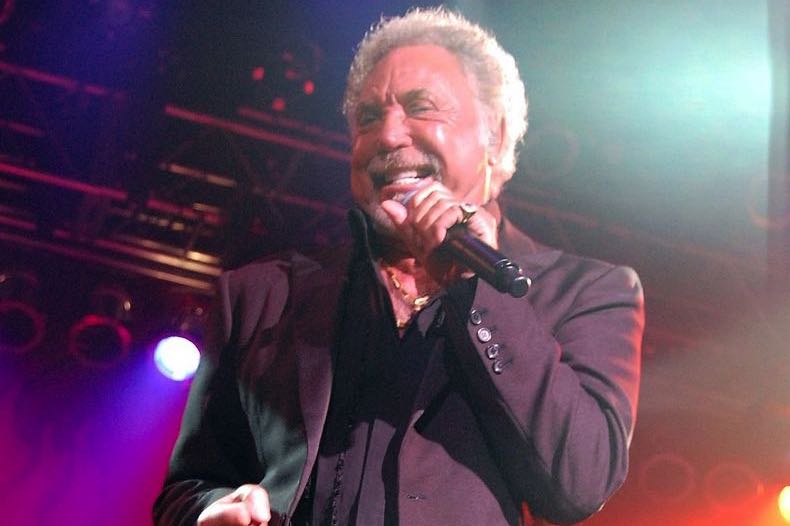Tom Jones live