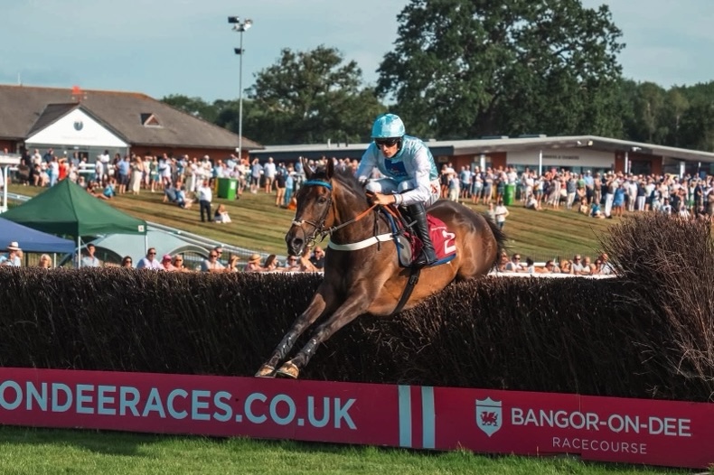 Bangor on Dee racing